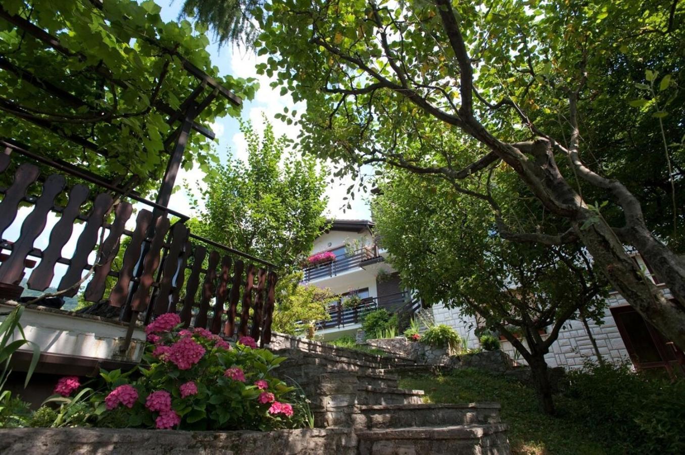 Most na SočiHisa Taljat公寓 外观 照片